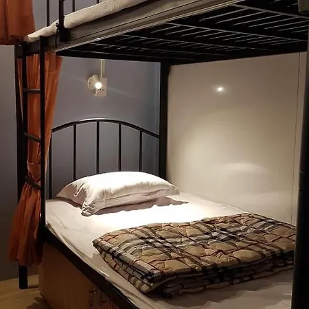 Sky House Hostel Ho Chi Minh City Exterior photo